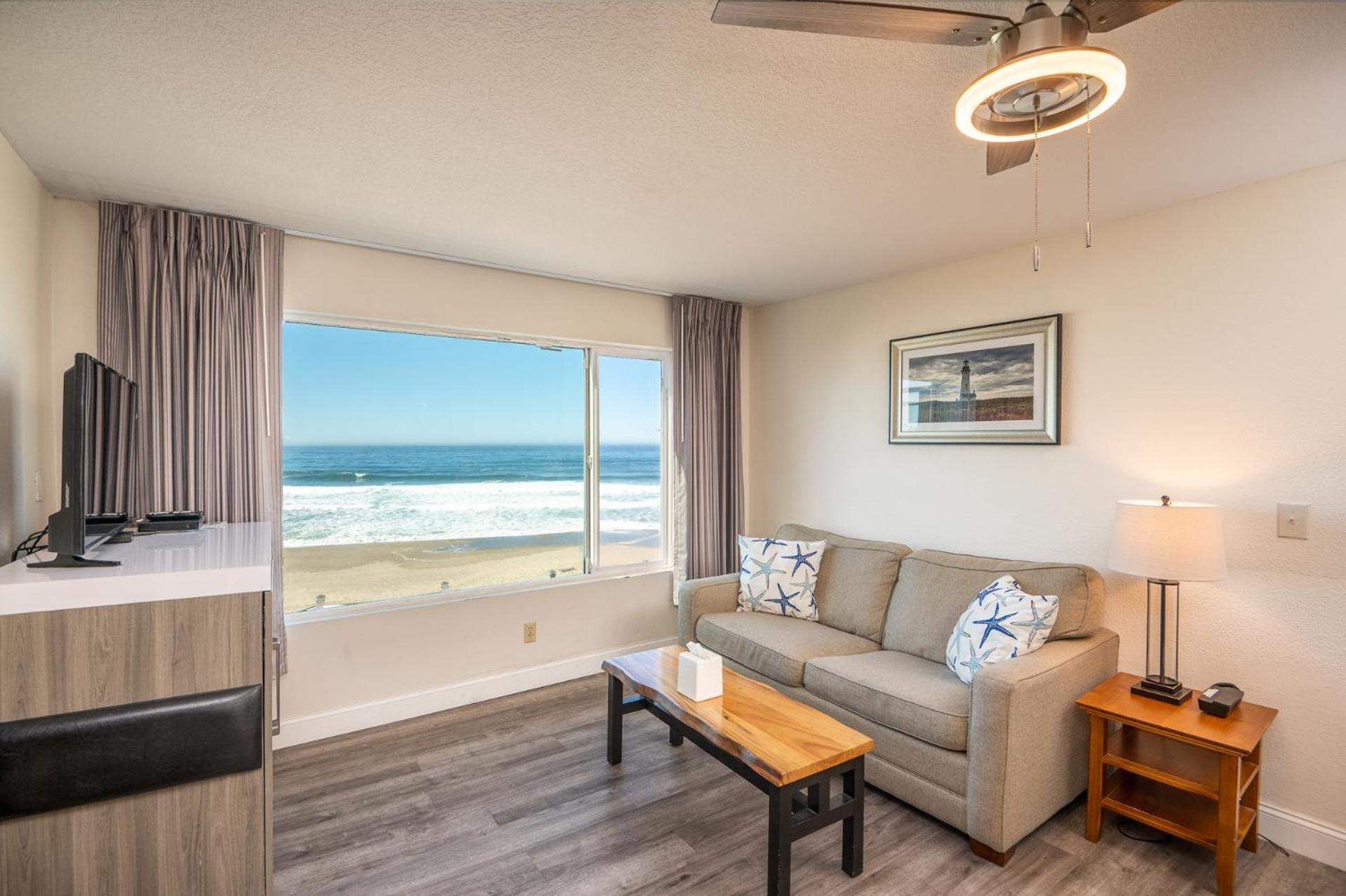 Sailor Jack Oceanfront Motel Lincoln City Habitación foto